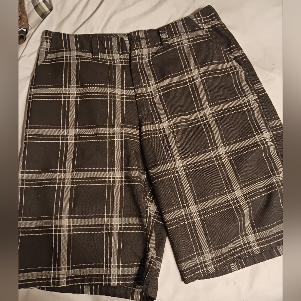 Quicksilver Shorts Size 32